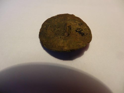 3 - Knopf - vorne.jpg