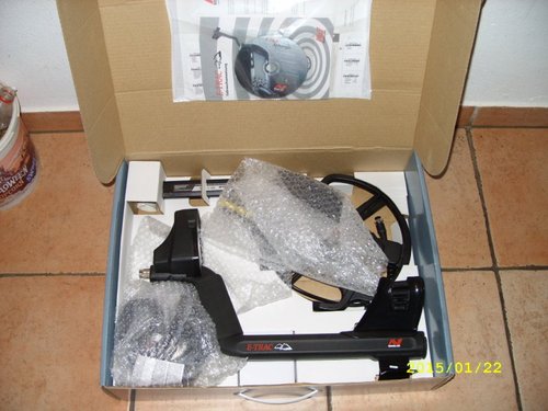 SS851244.JPG