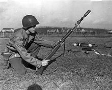 M1_Garand_rifgren-shooting_line.jpg