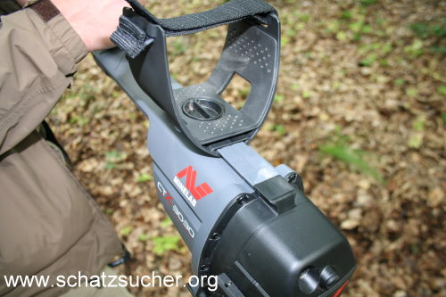 minelab_ctx3030_armstuetze.JPG