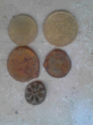 messingknopf heftzweckengrösse.jpg