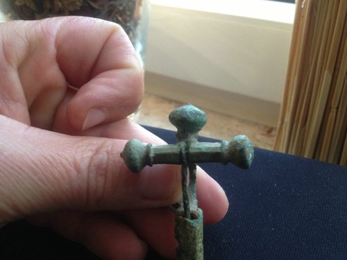 Römische Zwiebelkopf Fibel (4).JPG