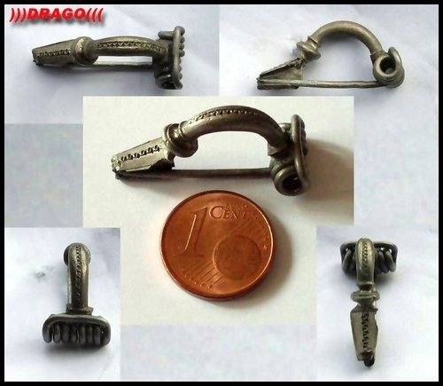 Silberfibel Restauration 2.JPG